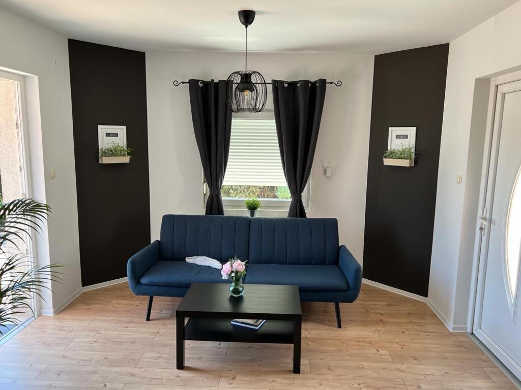 4 Stars Apartments Near Airport Velika Gorica Bagian luar foto