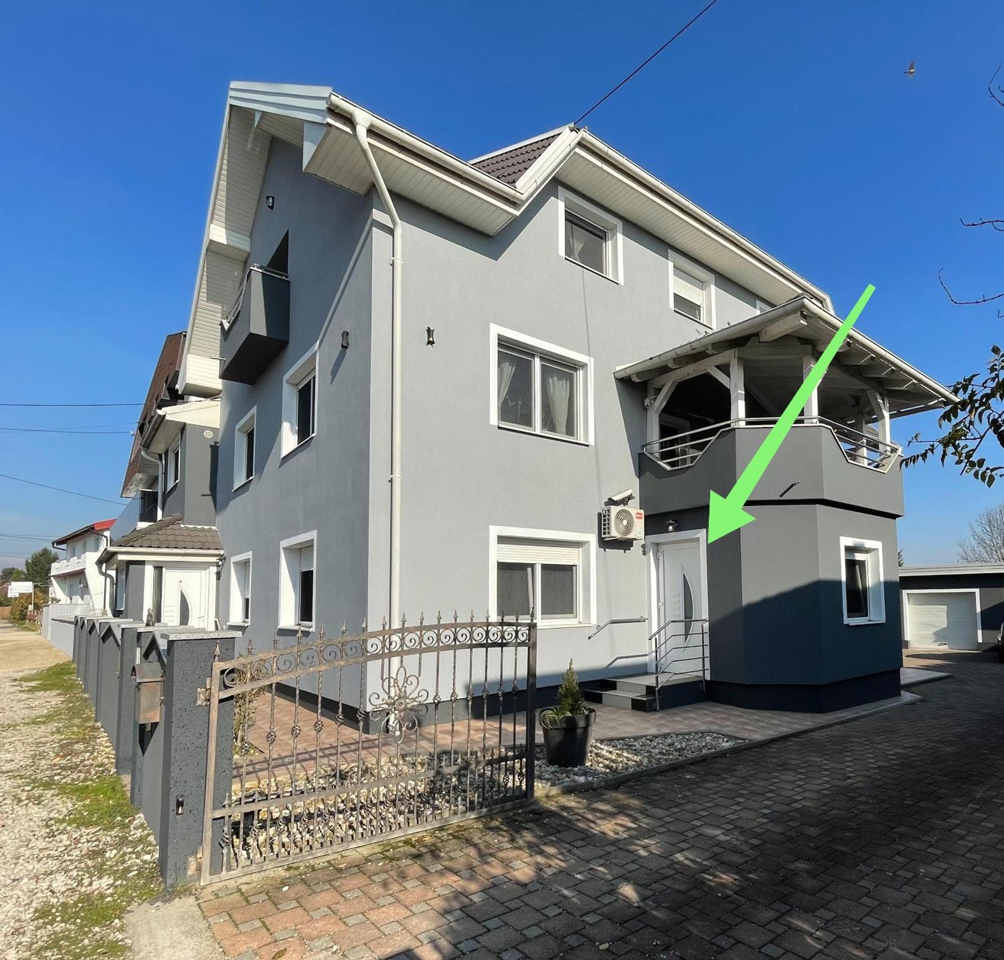 4 Stars Apartments Near Airport Velika Gorica Bagian luar foto