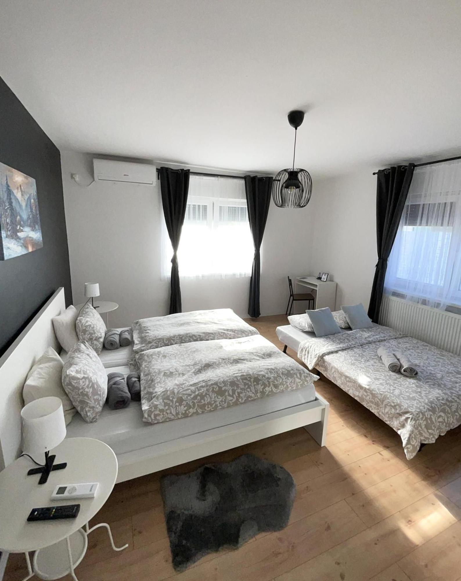 4 Stars Apartments Near Airport Velika Gorica Bagian luar foto
